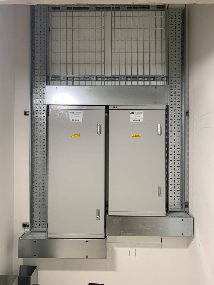 Oriel (Moorfields) Hospital: Distribution boards installed with containment